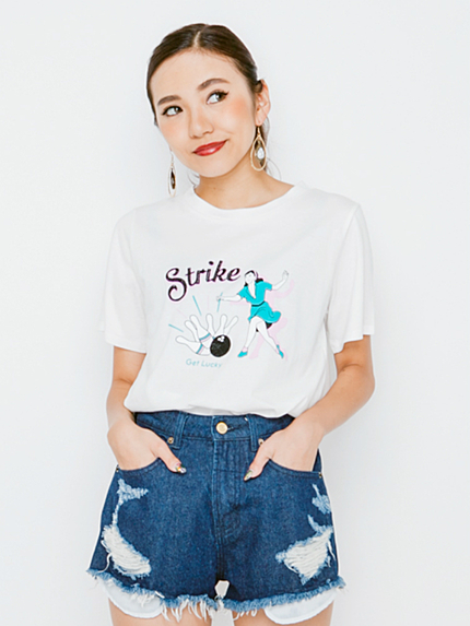 Strike girl Tシャツ