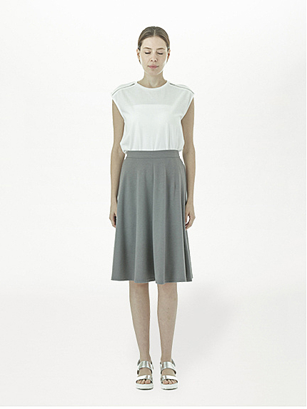 ・ライトポンチミモレ丈スカート