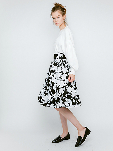 モノトーンフラワースカート【2015秋新作】