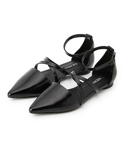 BY SENSO アンクルストラップフラットパンプス