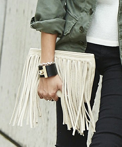 Posse ﾌﾘﾝｼﾞ ﾁｪｰﾝ ｸﾗｯﾁ