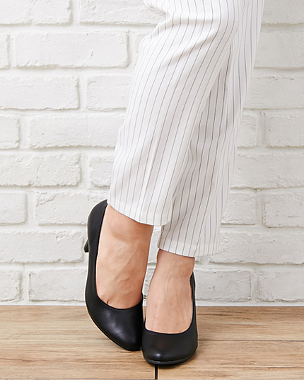 【MORE6月号掲載】プレーン／パンプス