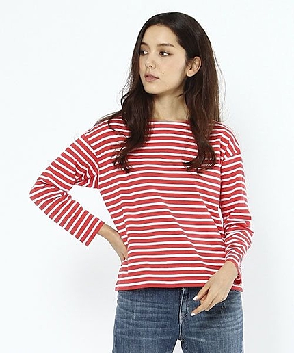 ボートネックボーダー