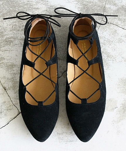 BY∵ スウェードレースアップフラット