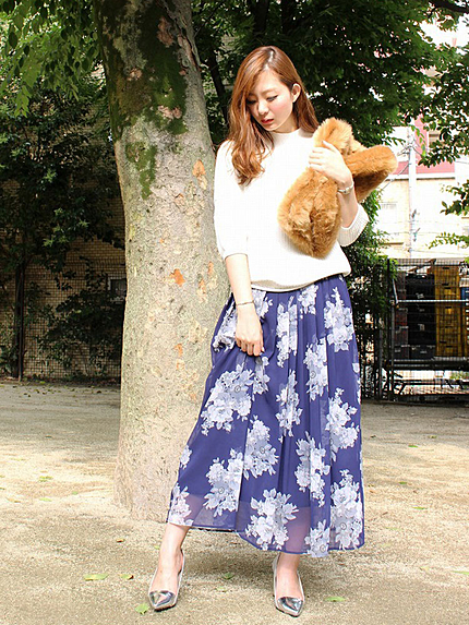 【DUO】 ミドルフラワーロングスカート