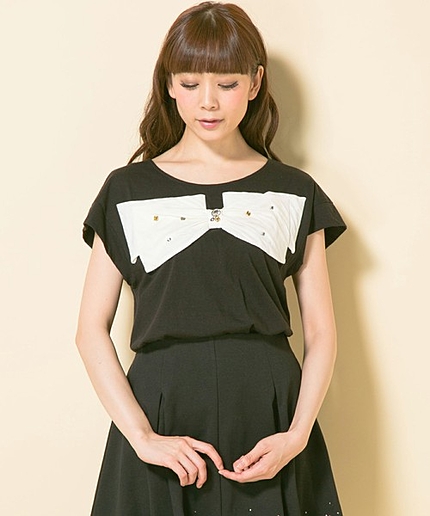 リボモチーフ天竺Ｔシャツ