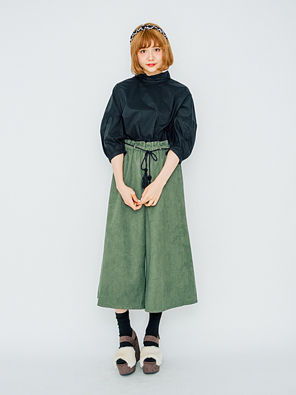 スタンドネックブラウス