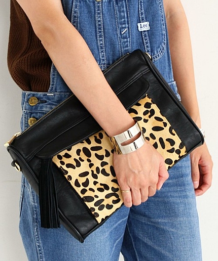 BY∵ フロントレオパードプリント コンビ2WAYクラッチ