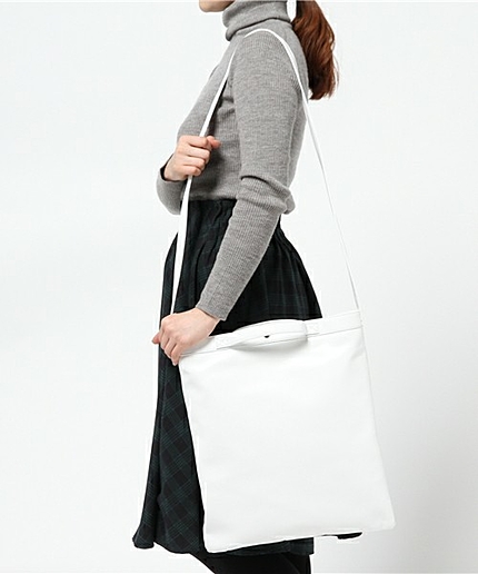 UAW シープレザー ショルダーバッグ