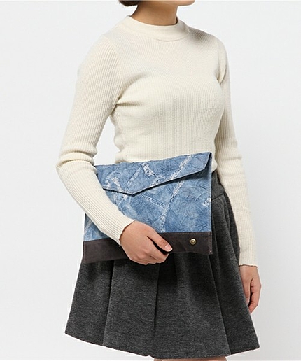 ＜GNUOYP（ニュピ）＞ クラッチバッグ