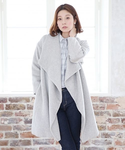 ワイドカラーガウンコート