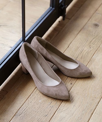 チャンキーヒールパンプス