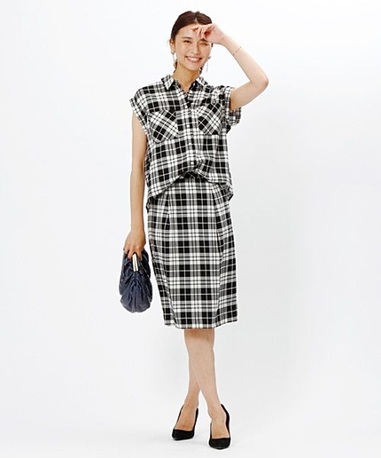 チェックタックタイトスカート