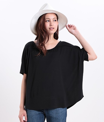 ビッグシルエット無地Tシャツ