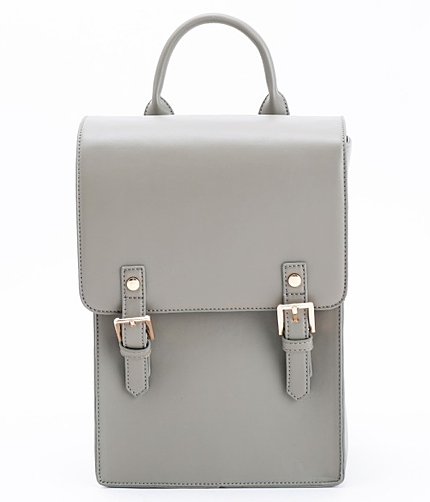 スクエアリュック