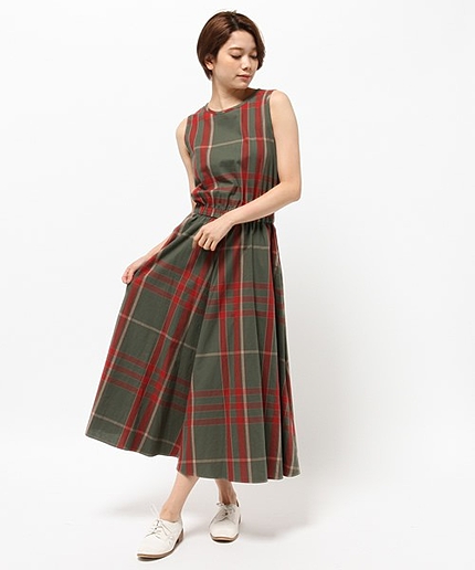 ノースリーブフレアロングワンピース