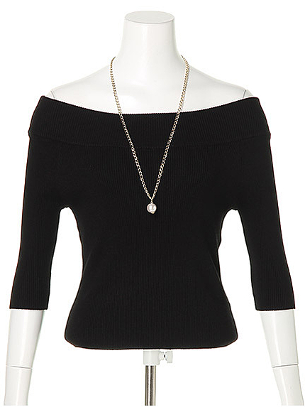 ネックレス付5分袖オフショルニット