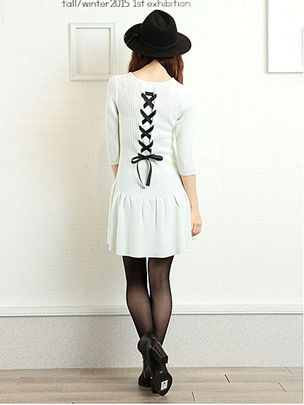 バックスピンドルニットワンピース