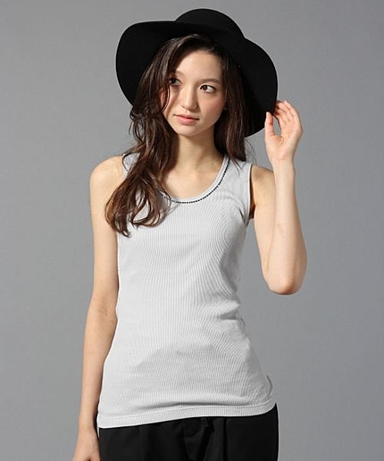 ビーズタンクトップ