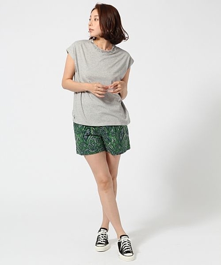 ビジューノースリーブカットソー