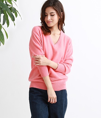 【先行予約】 【Oggi9月号掲載】 カシミヤ深Vネックプルオーバー