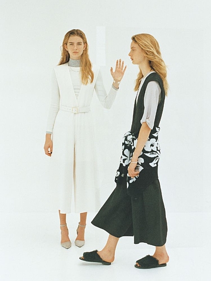 Vネックガウチョオールインワン