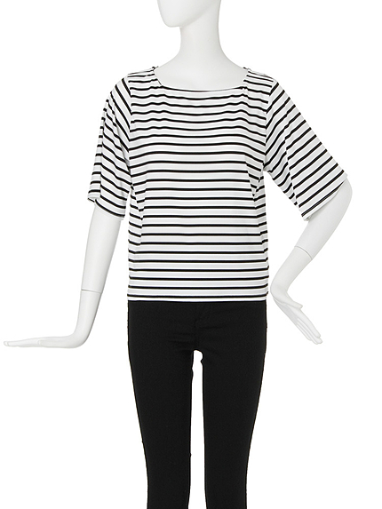 【CASUAL】スクエアネックボーダーTシャツ