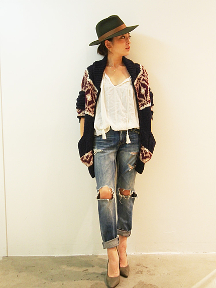 ハンドカウチンニット