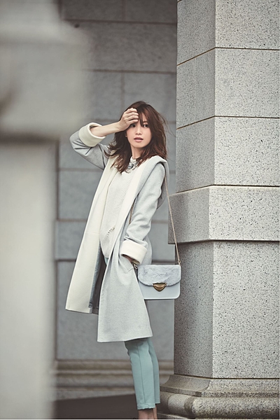 配色フードガウンコート