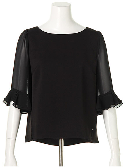 ベルスリーブノーカラーブラウス