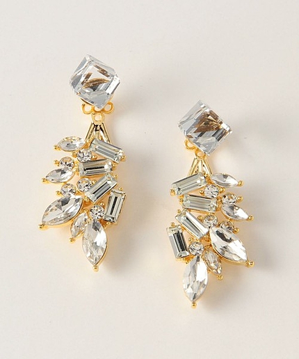 UWMF キューブ ビジューピアス