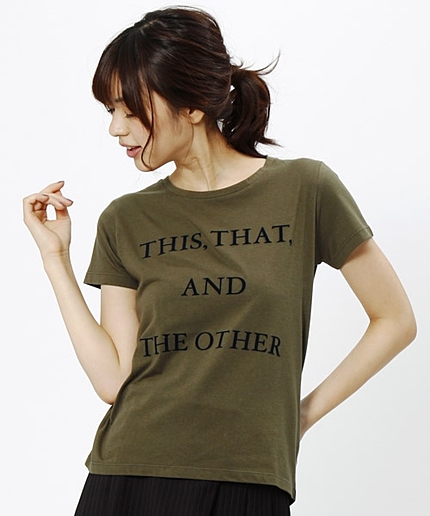 THIS THAT Tシャツ