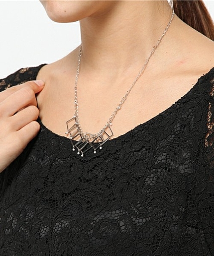 ＜CREAM HILLS＞メニースクエアパール ネックレス