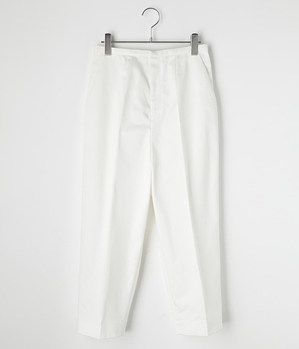 コクーンチノパンツ