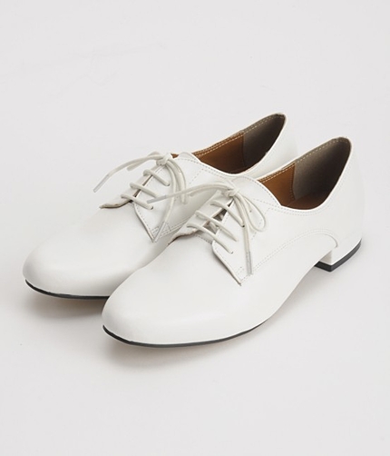 レースアップフラットシューズ