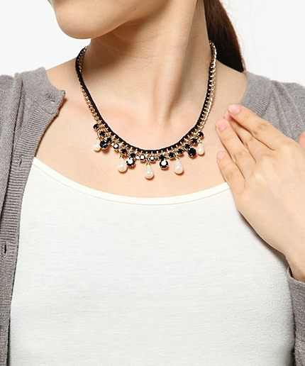 ティアドロップリボンネックレスネックレス