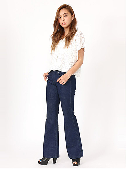 ブーツカットデニムパンツ