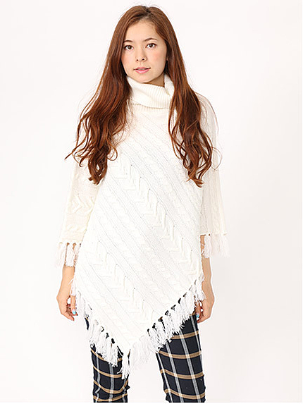 ニットポンチョ