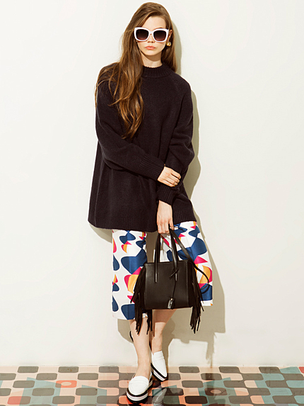 レトロプリントフレアーパンツ