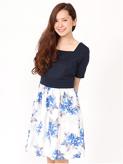 フラワープリントスクエアネックワンピ