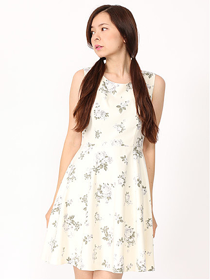 オリジナル花柄フレアワンピース