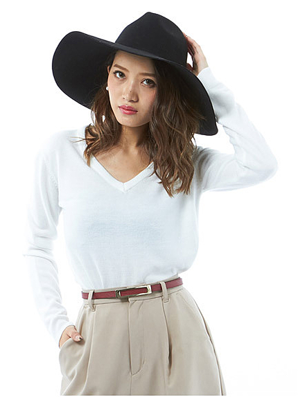 カシミアタッチVネックトップス