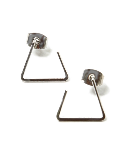 トライアングルピアス