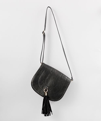 タッセルフラップショルダー