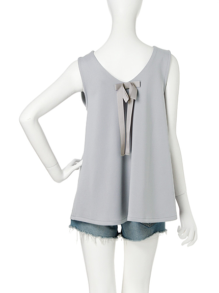 【W】バックＶリボンカットソー