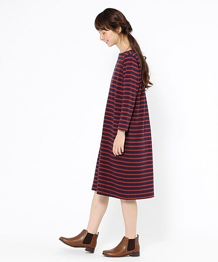 ボーダーレースアップクルーネックワンピース