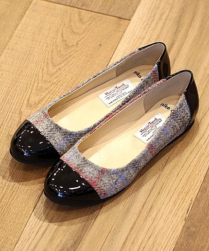 【予約商品】HARRISTWEED(ハリスツイード) フラットパンプス