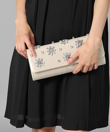 2WAYフラワービジュークラッチ