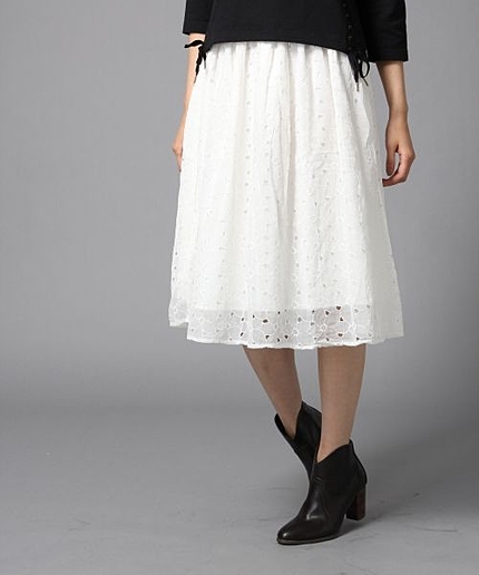 フラワーシシュウギャザースカート