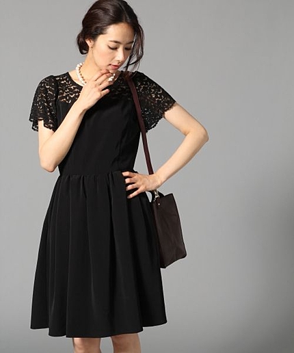 レースキリカエフレアワンピースショートスリーブ